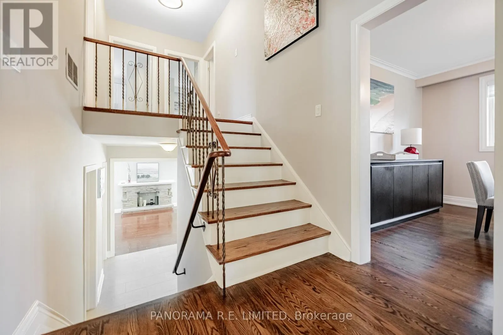 3264 LONEFEATHER CRESCENT