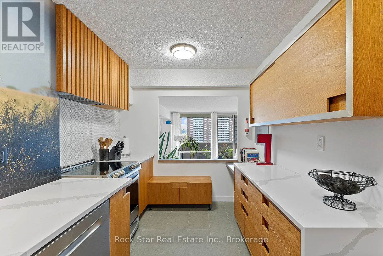 1305 - 270 SCARLETT ROAD, #1305