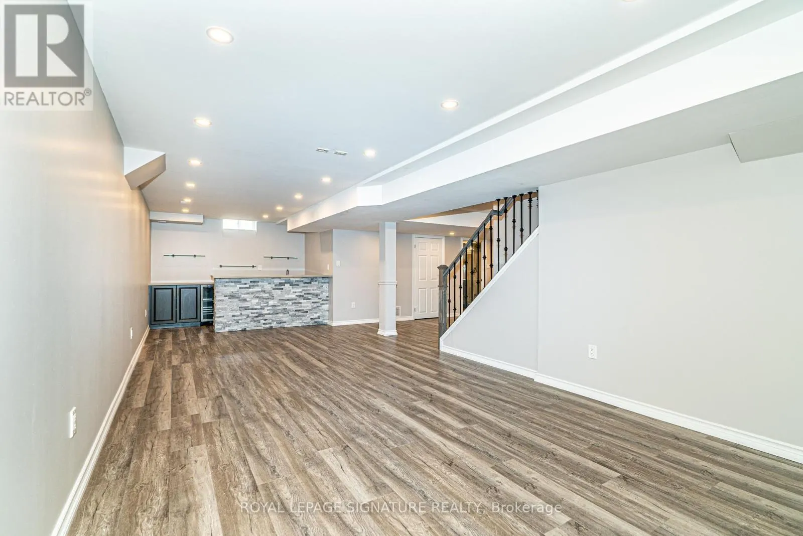 4 RIPPLE STREET