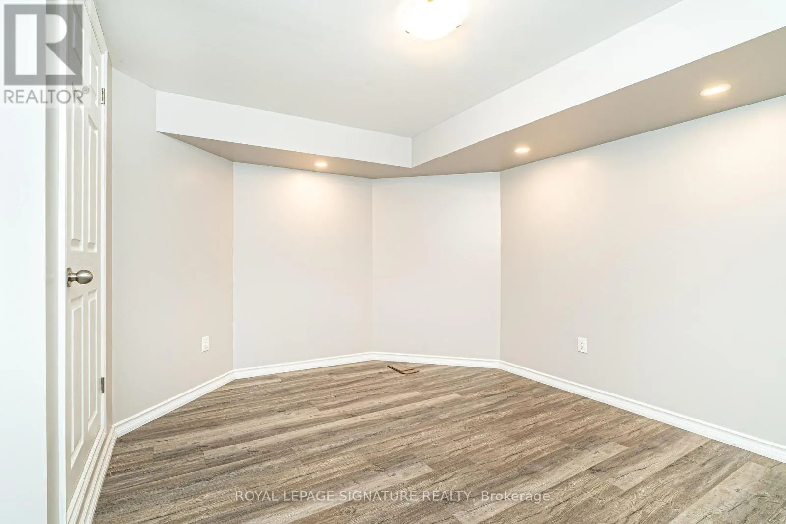 4 RIPPLE STREET