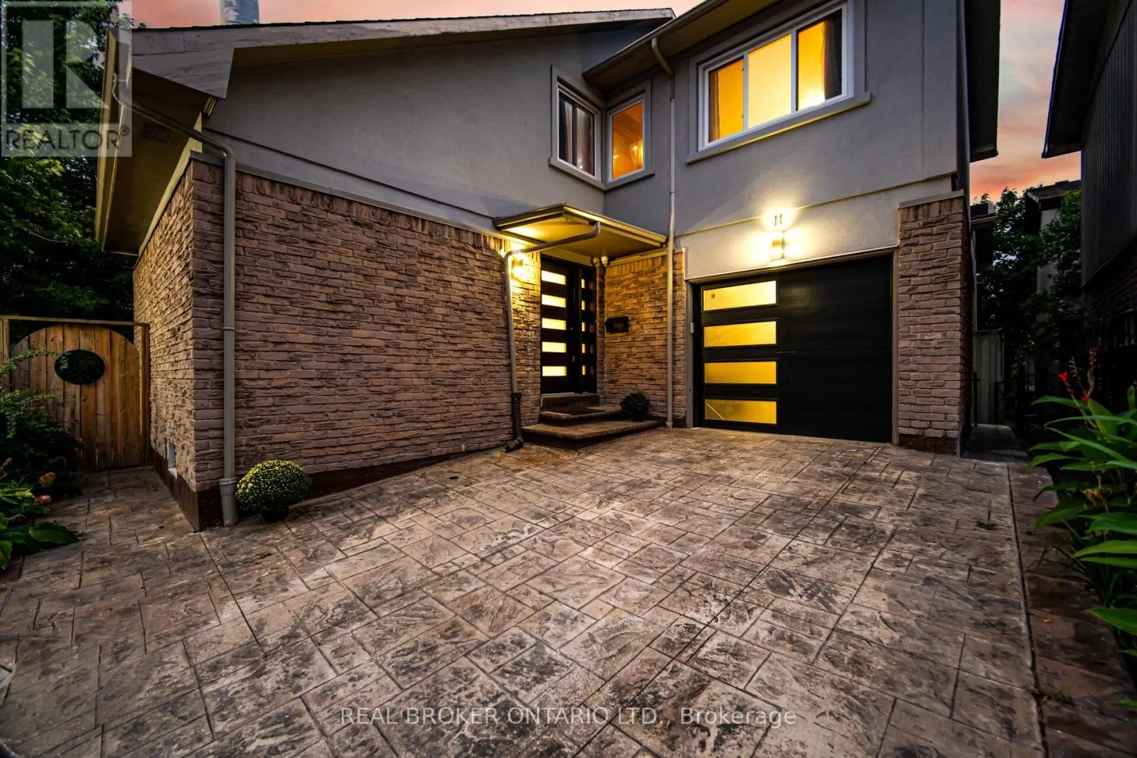 11 PIERPONT PLACE
