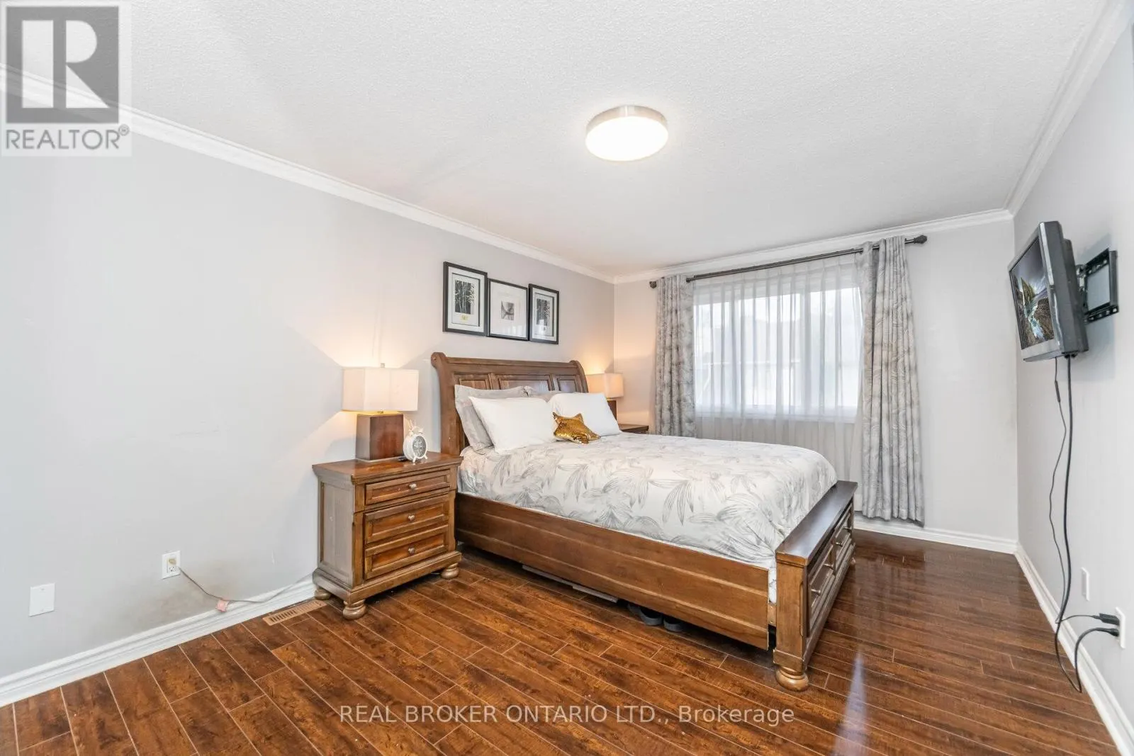 11 PIERPONT PLACE