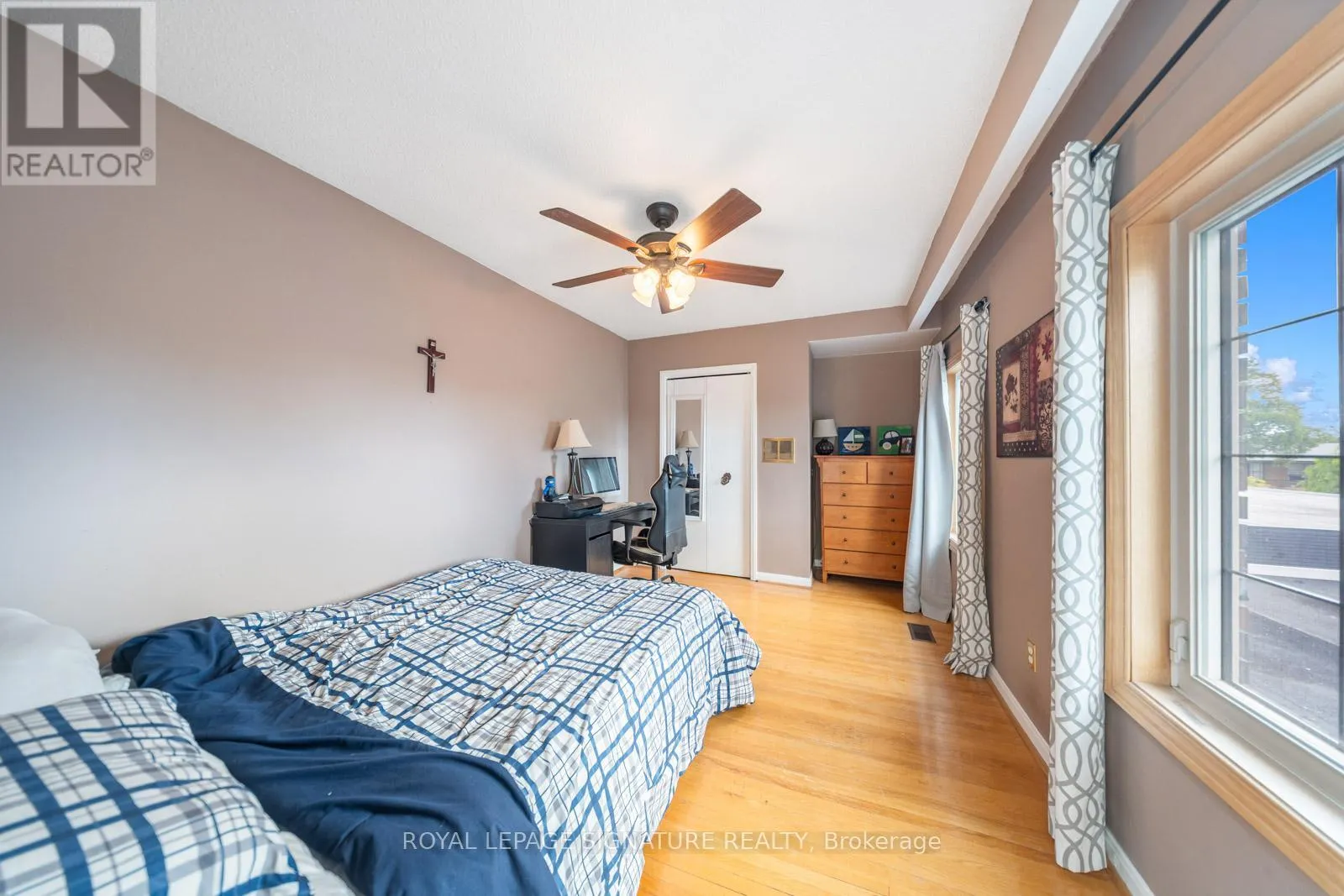 63 COLLINGDALE ROAD