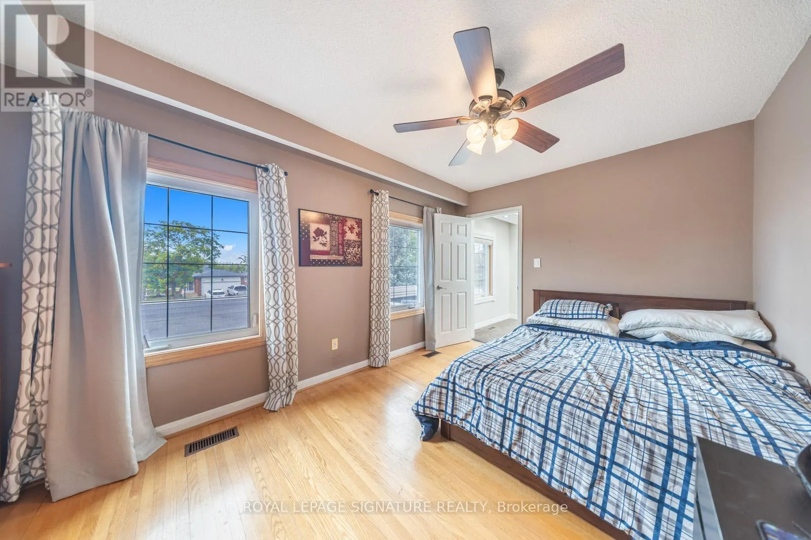63 COLLINGDALE ROAD