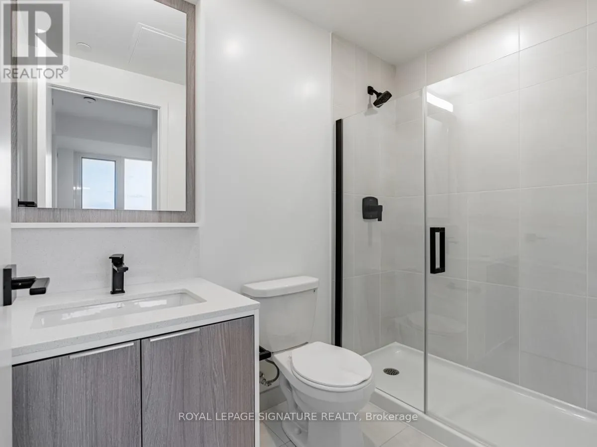 805 - 36 ZORRA STREET