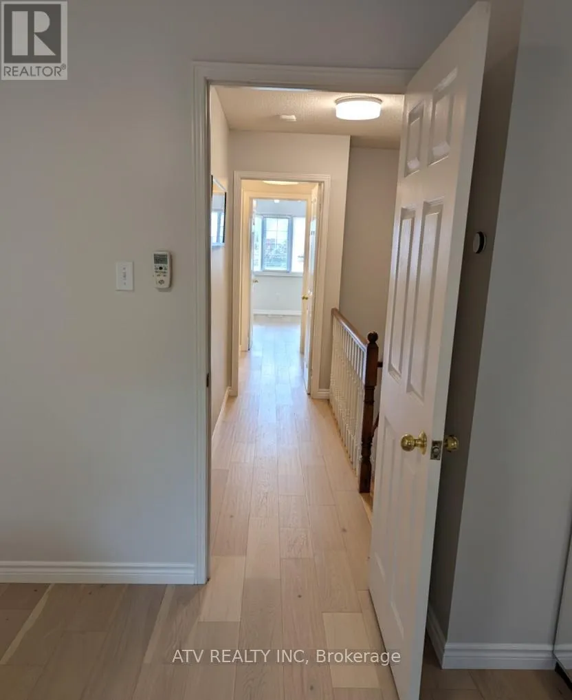 6 BLUEWATER COURT