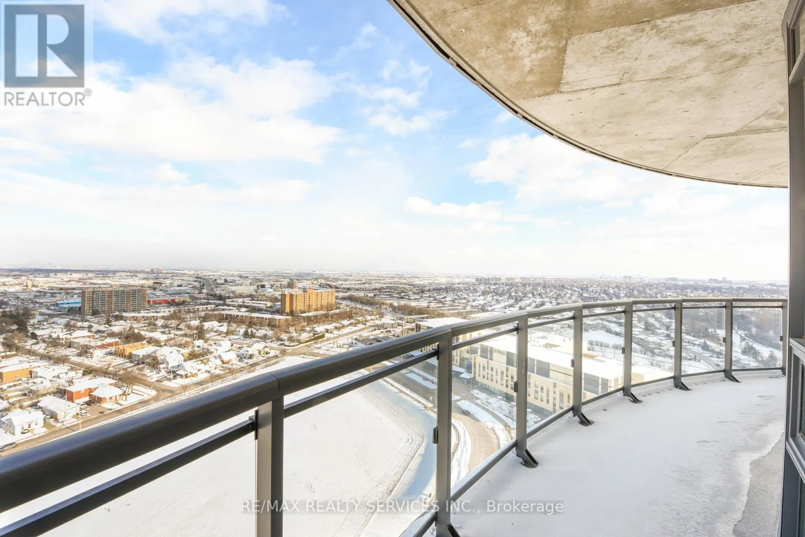 2103 - 15 LYNCH STREET