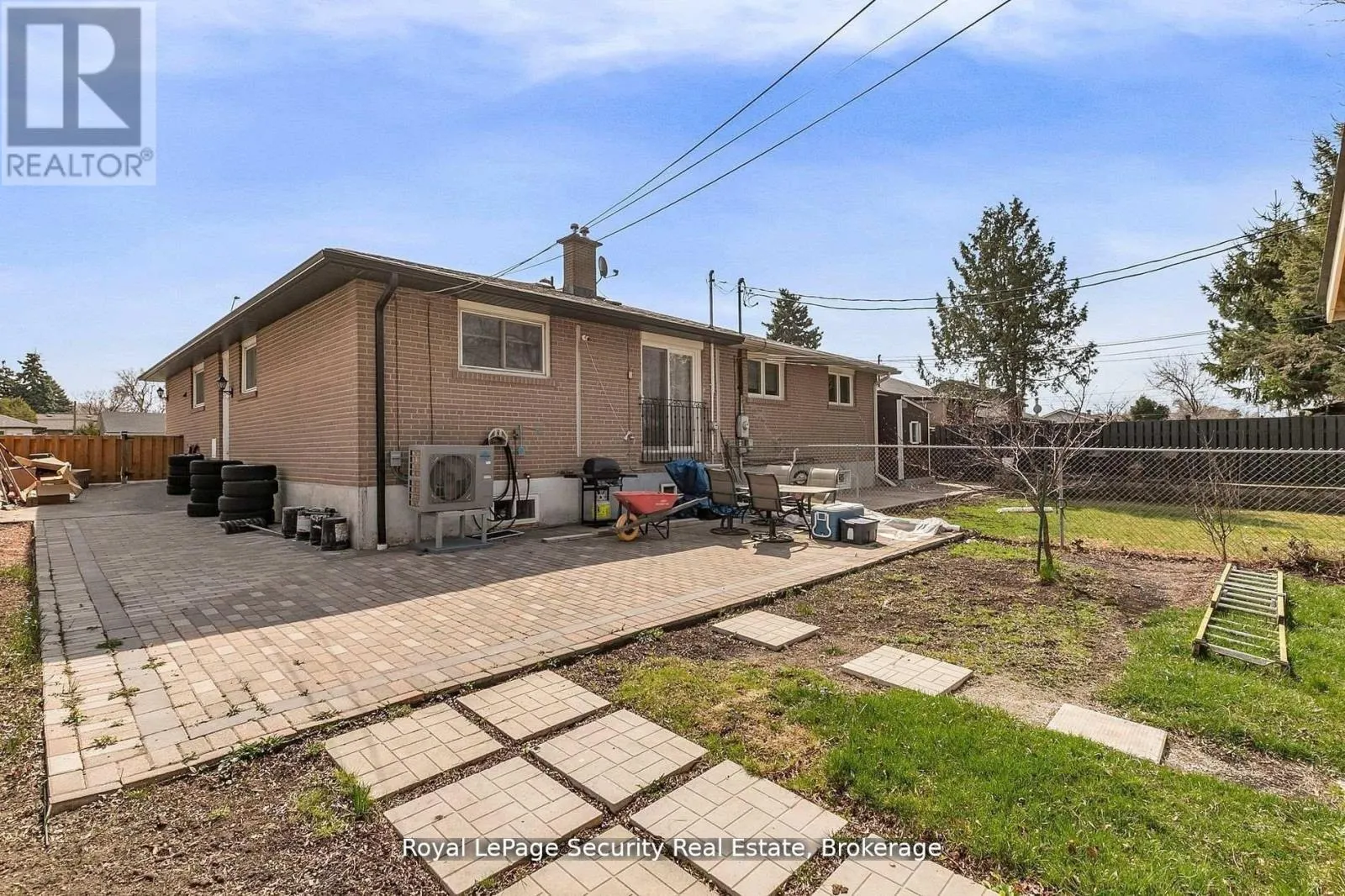 245 AVONDALE BOULEVARD
