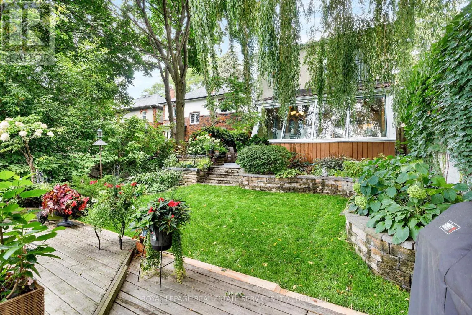 154 HUMBERCREST BOULEVARD