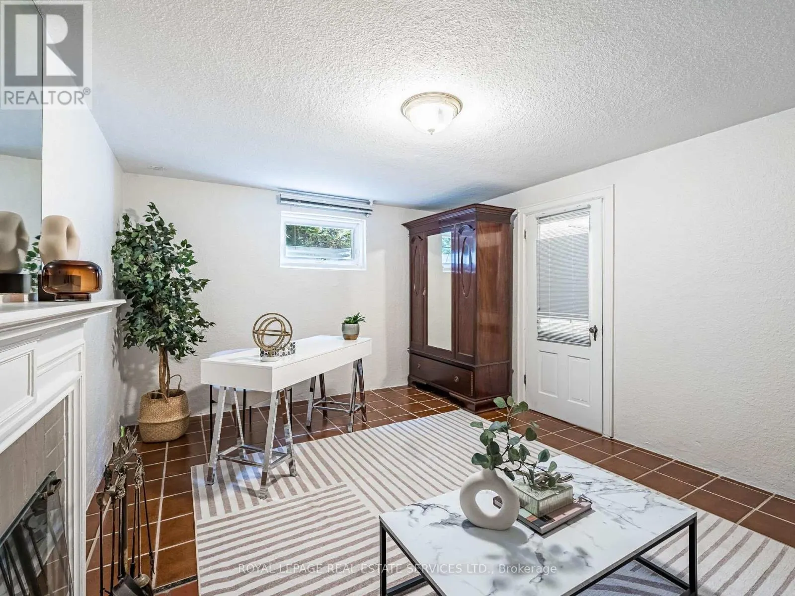 47 RIVERVIEW GARDENS