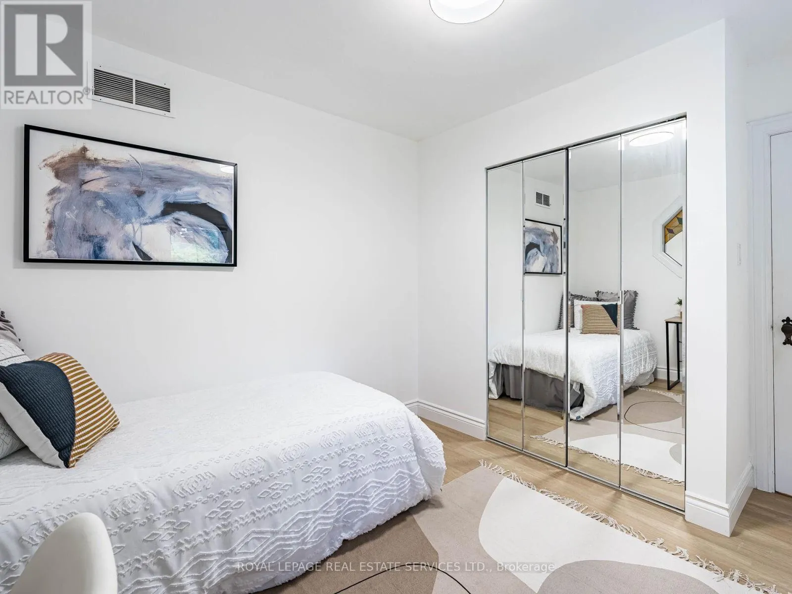 47 RIVERVIEW GARDENS