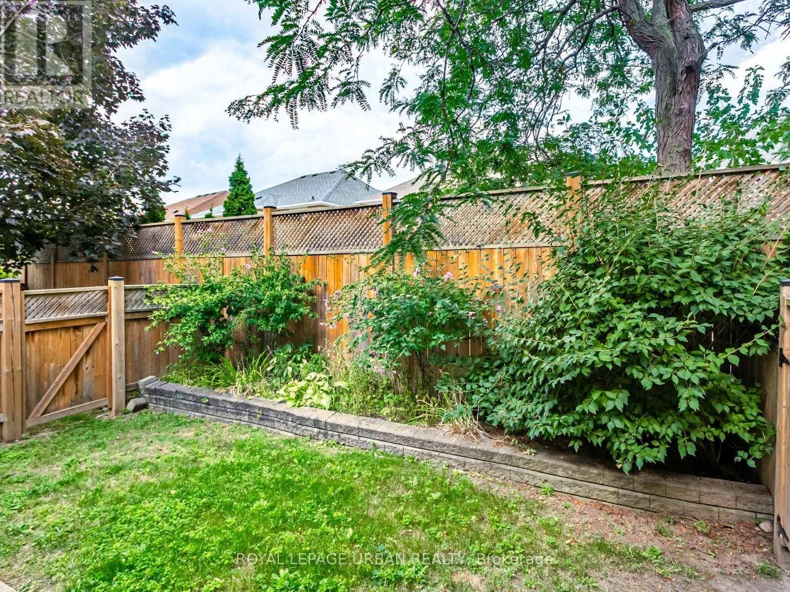 111 - 5662 GLEN ERIN DRIVE