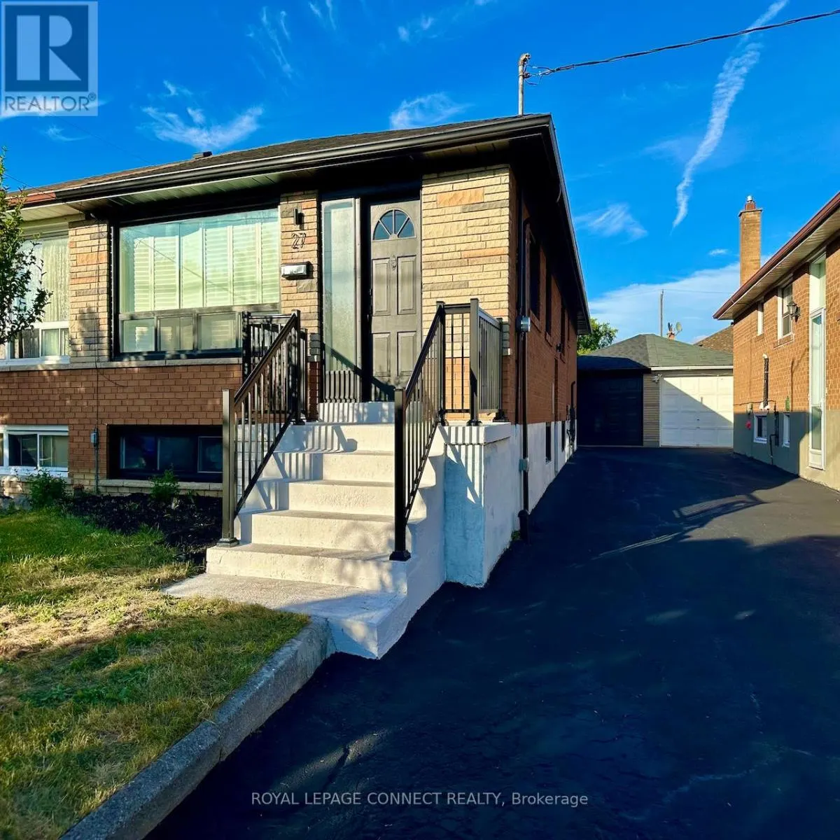 27 CHARRINGTON CRESCENT