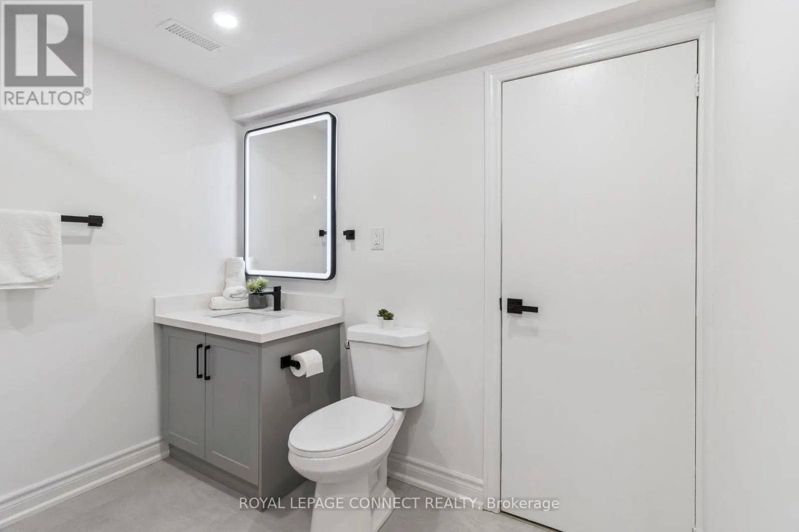 27 CHARRINGTON CRESCENT