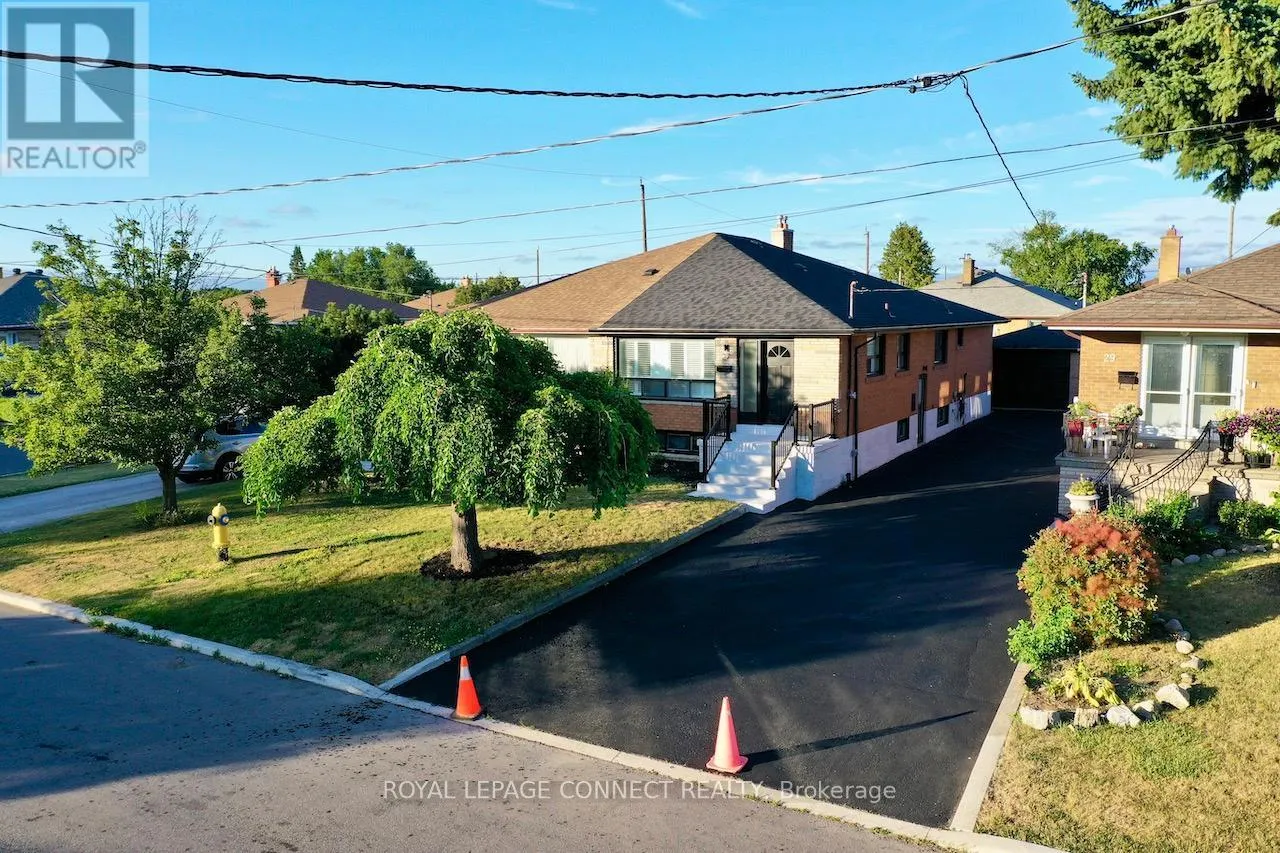 27 CHARRINGTON CRESCENT