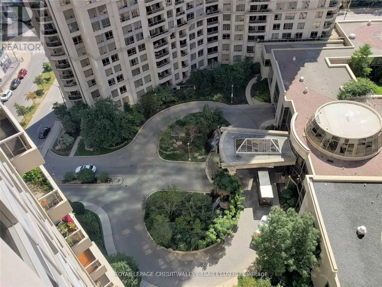 1929 - 3888 DUKE OF YORK BOULEVARD