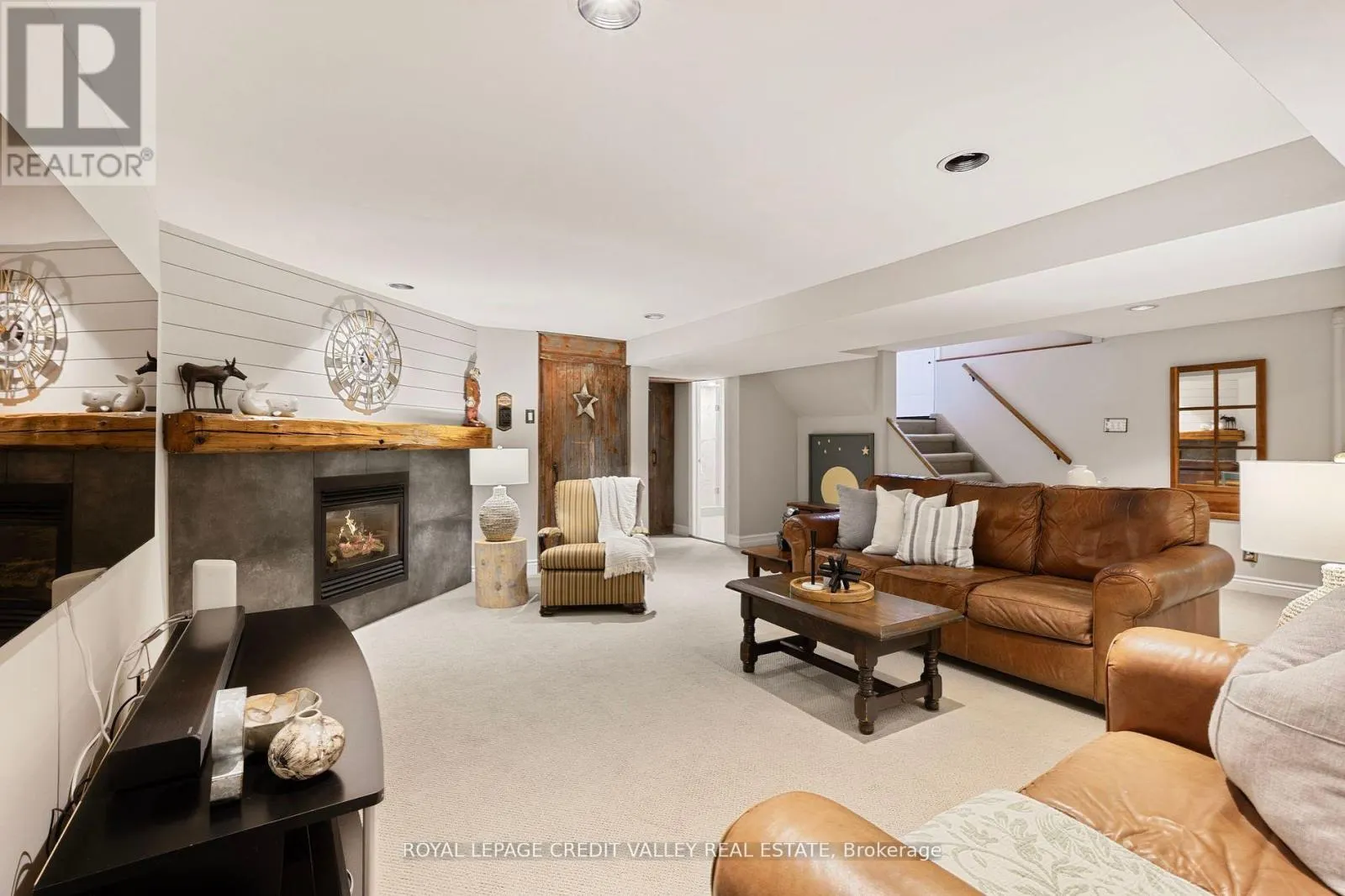 24 LADORE DRIVE