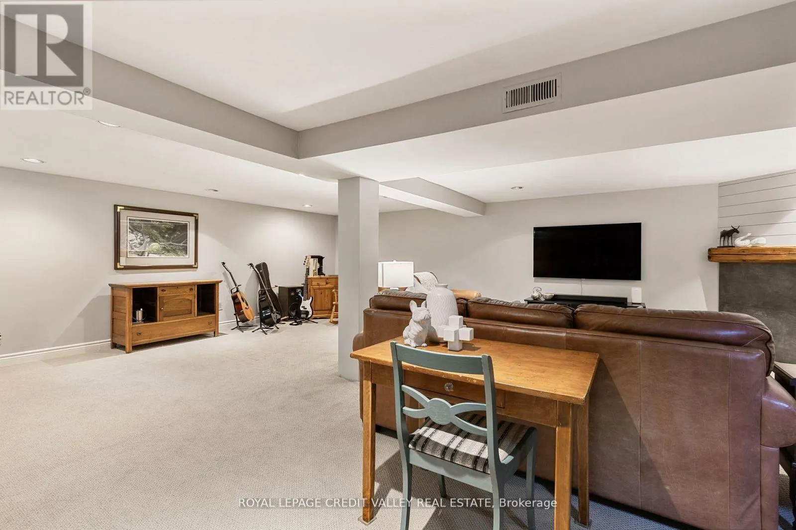 24 LADORE DRIVE