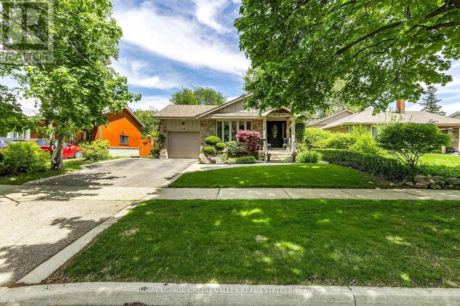 24 LADORE DRIVE