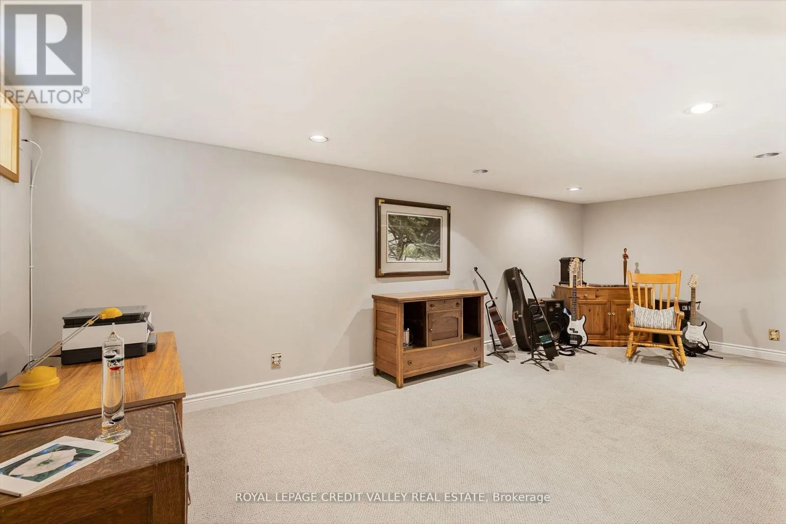 24 LADORE DRIVE