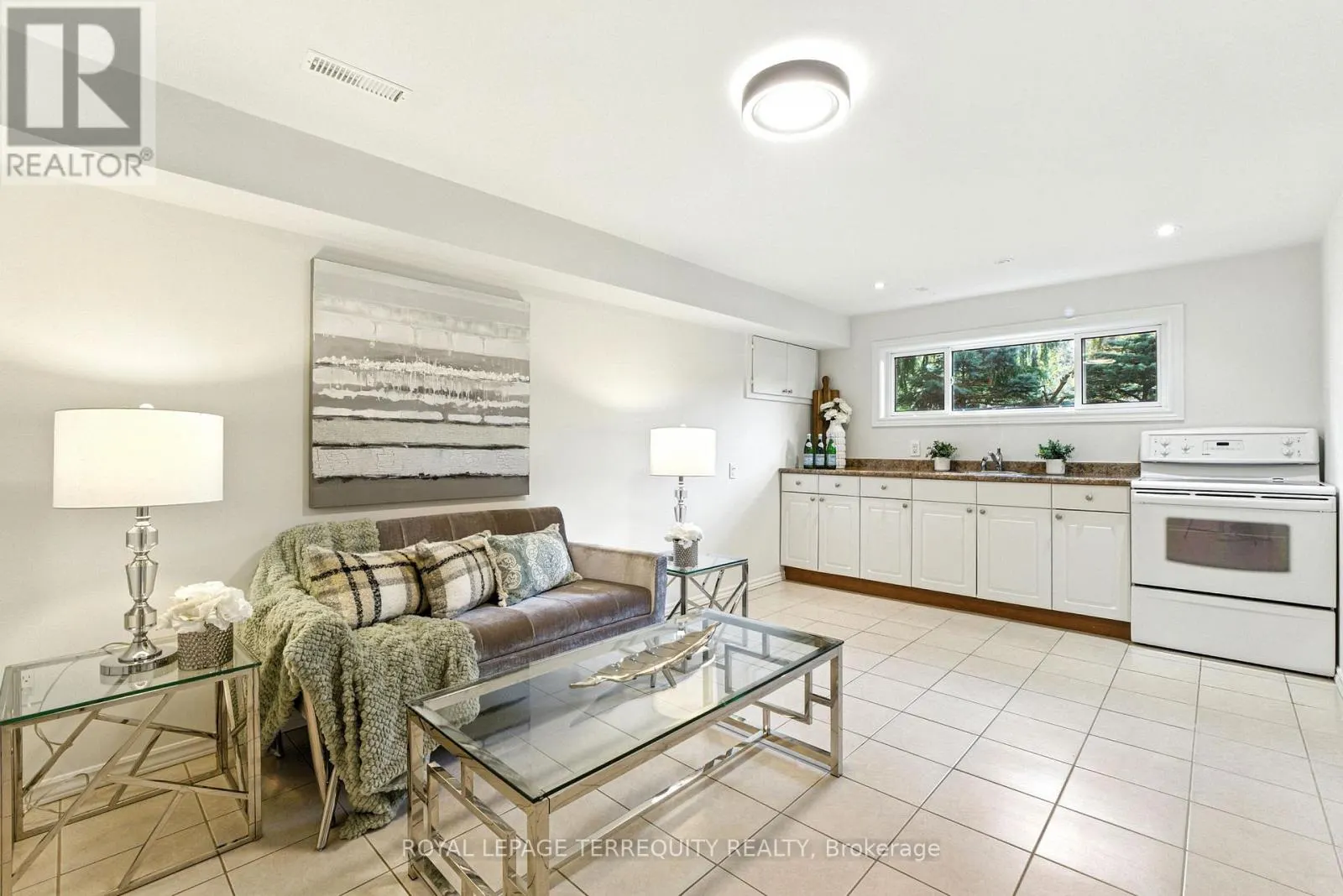 3327 KINGS MASTING CRESCENT