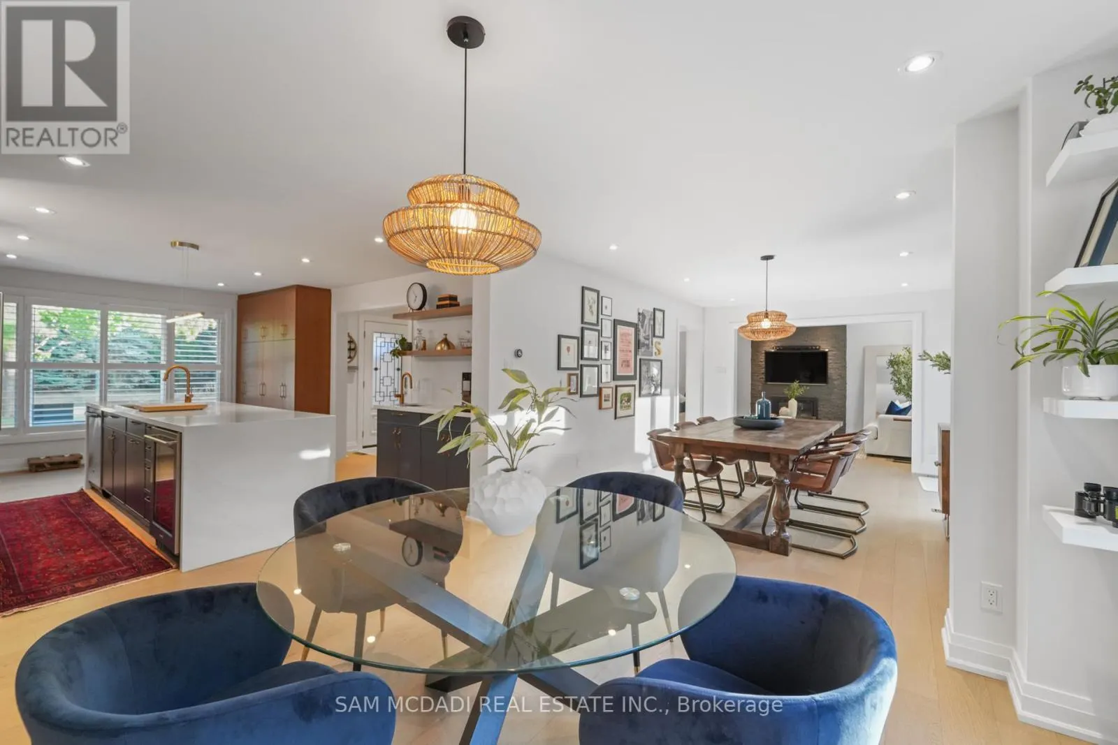 1045 FAIR BIRCH DRIVE