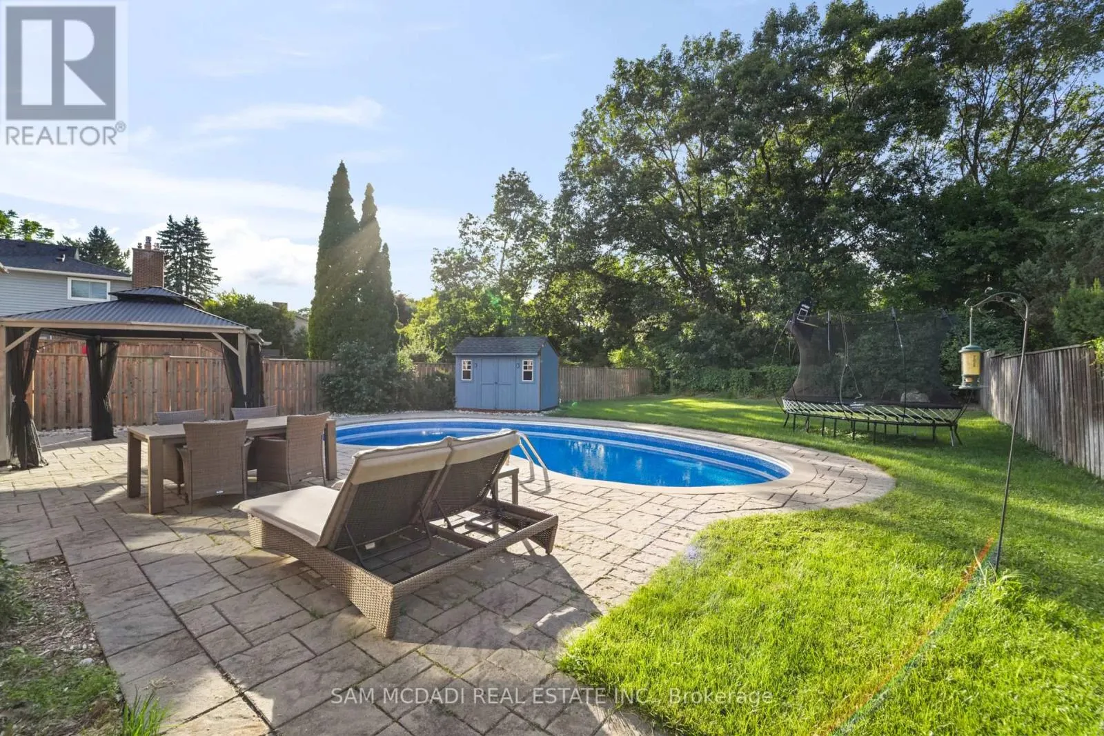 1045 FAIR BIRCH DRIVE