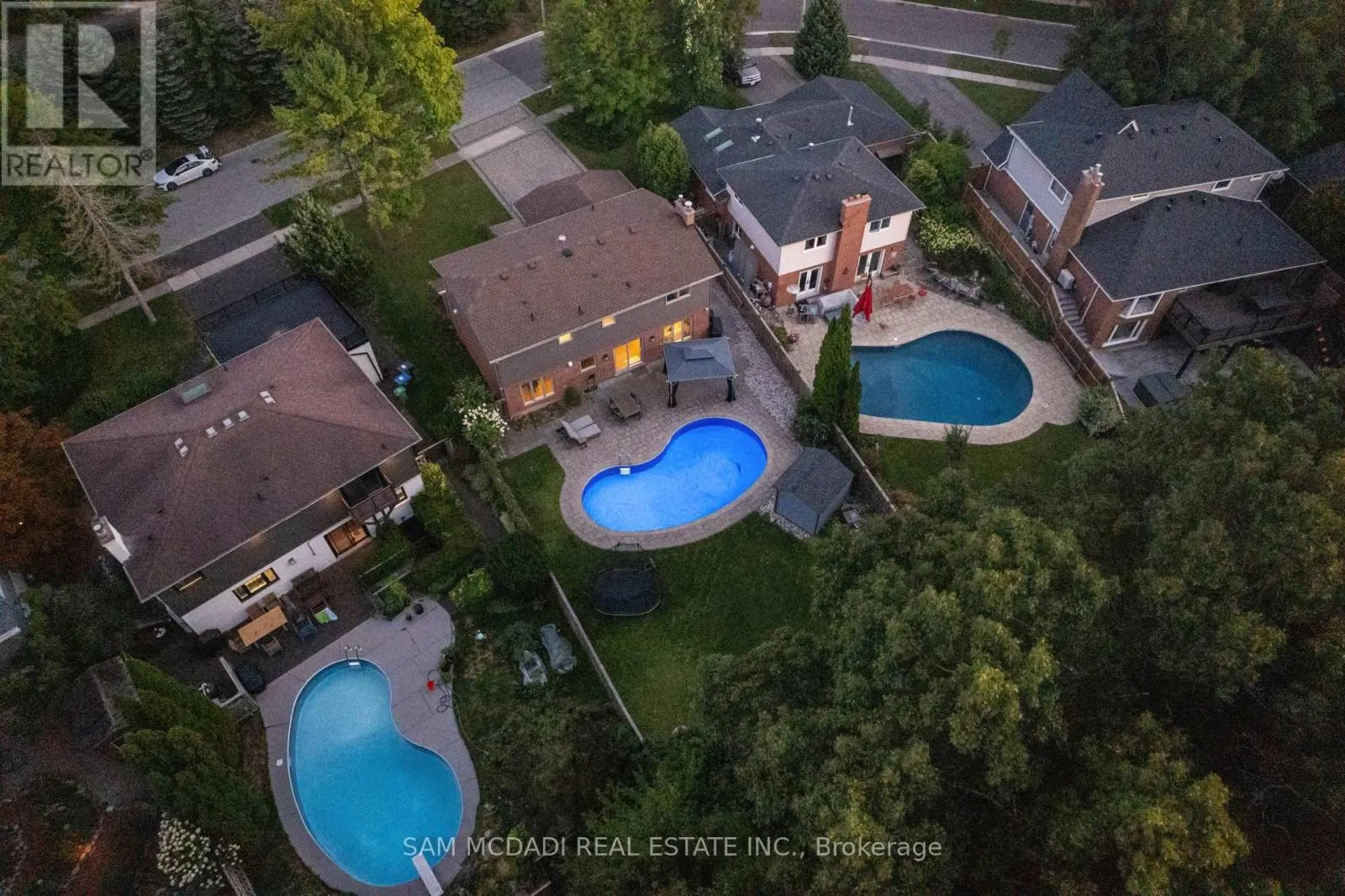 1045 FAIR BIRCH DRIVE
