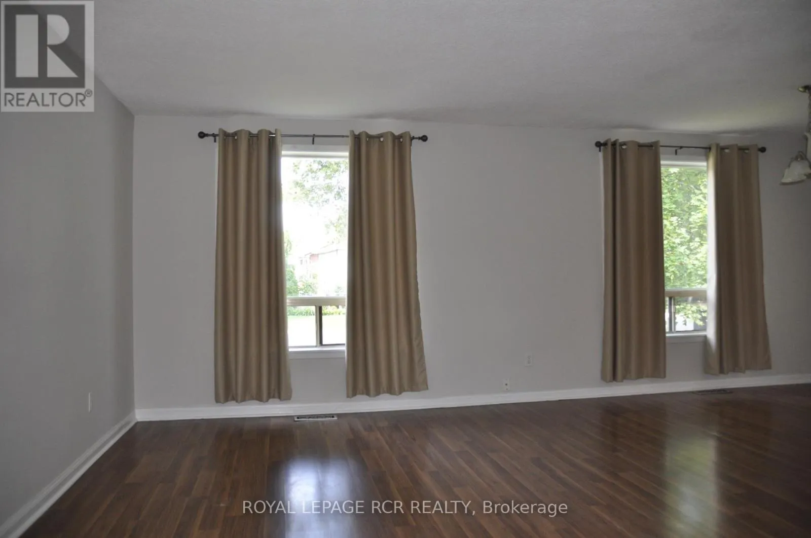 278 WHITEHEAD CRESCENT