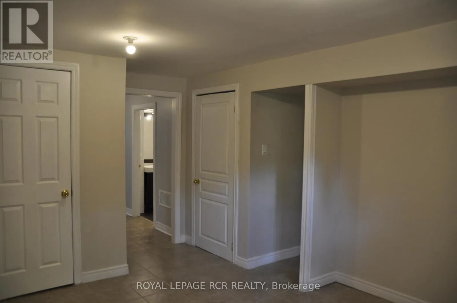 278 WHITEHEAD CRESCENT