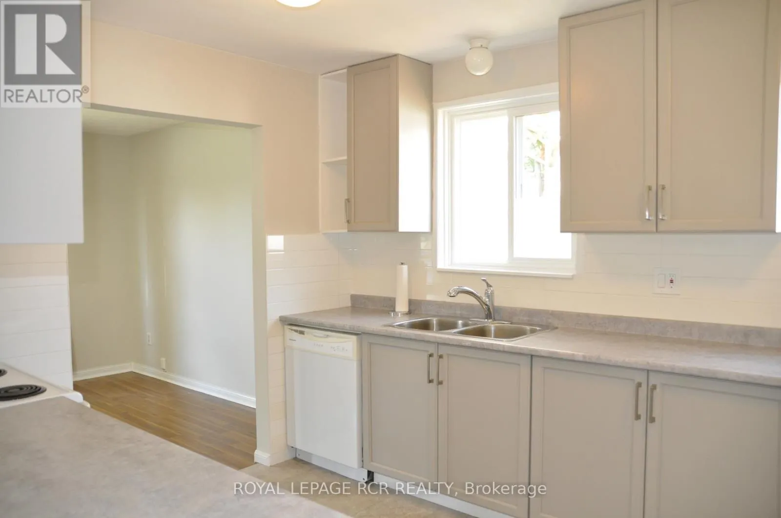 278 WHITEHEAD CRESCENT