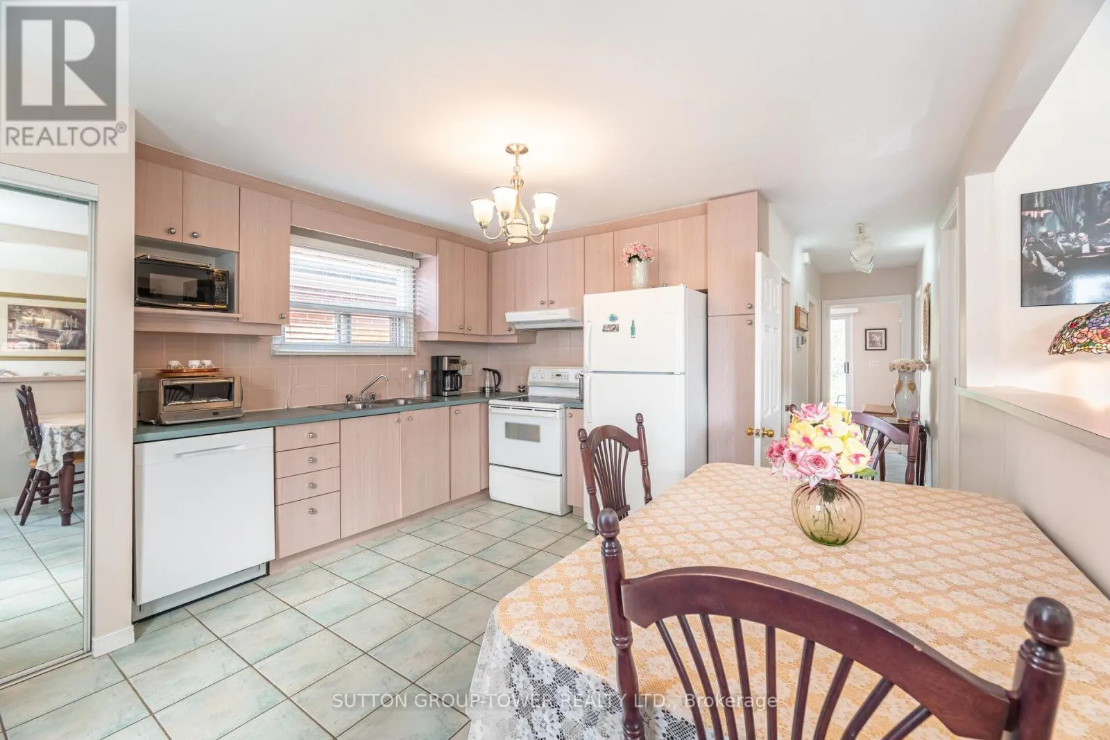 52 PLEWES ROAD