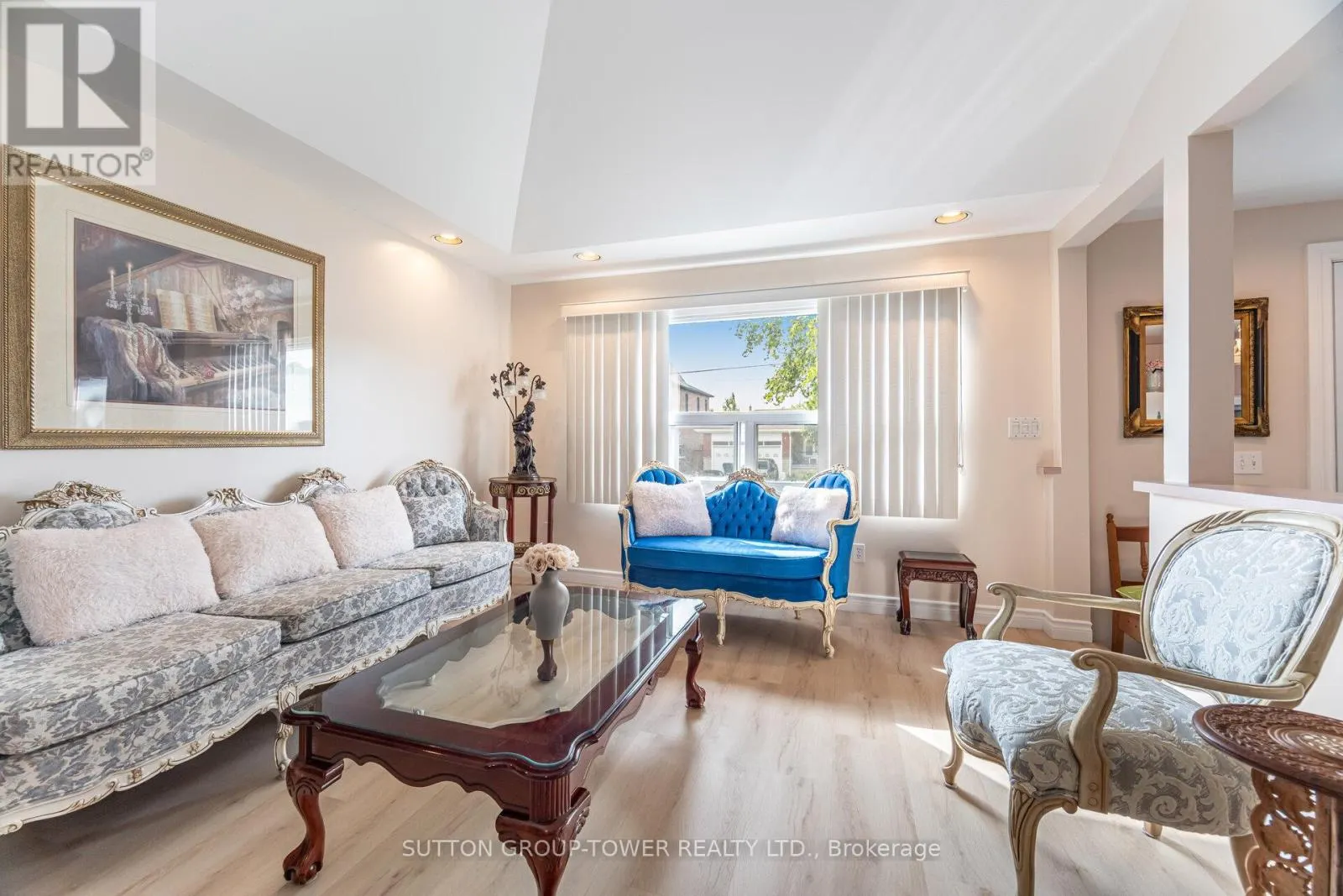 52 PLEWES ROAD