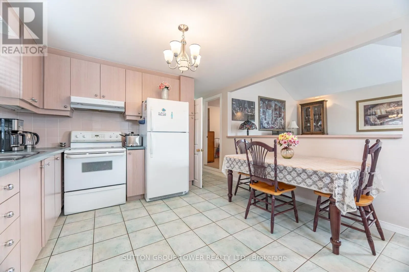 52 PLEWES ROAD