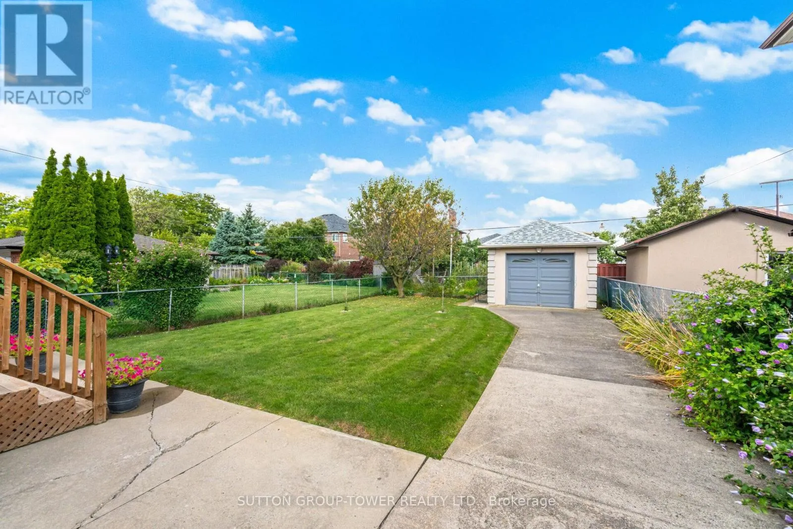 52 PLEWES ROAD