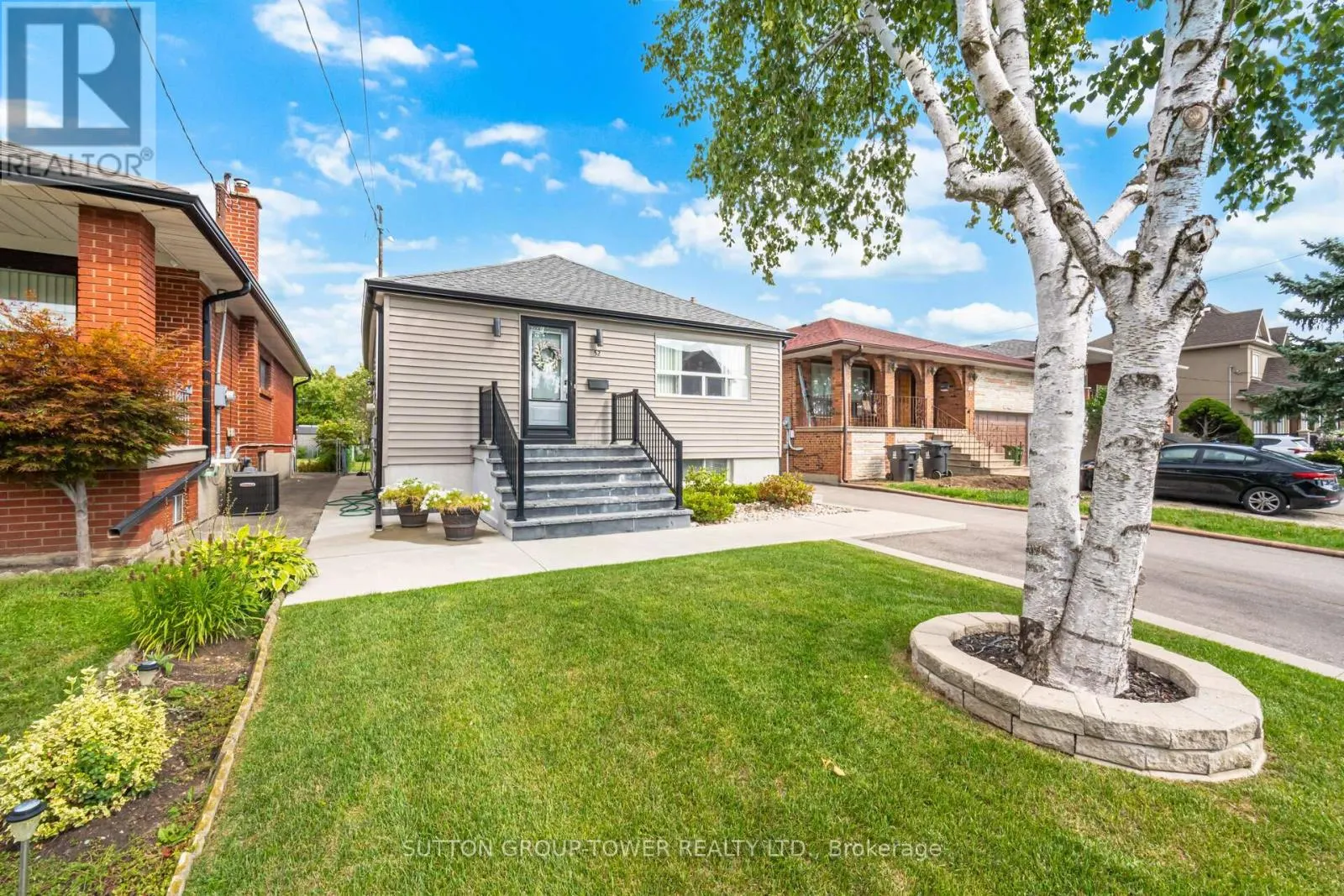 52 PLEWES ROAD