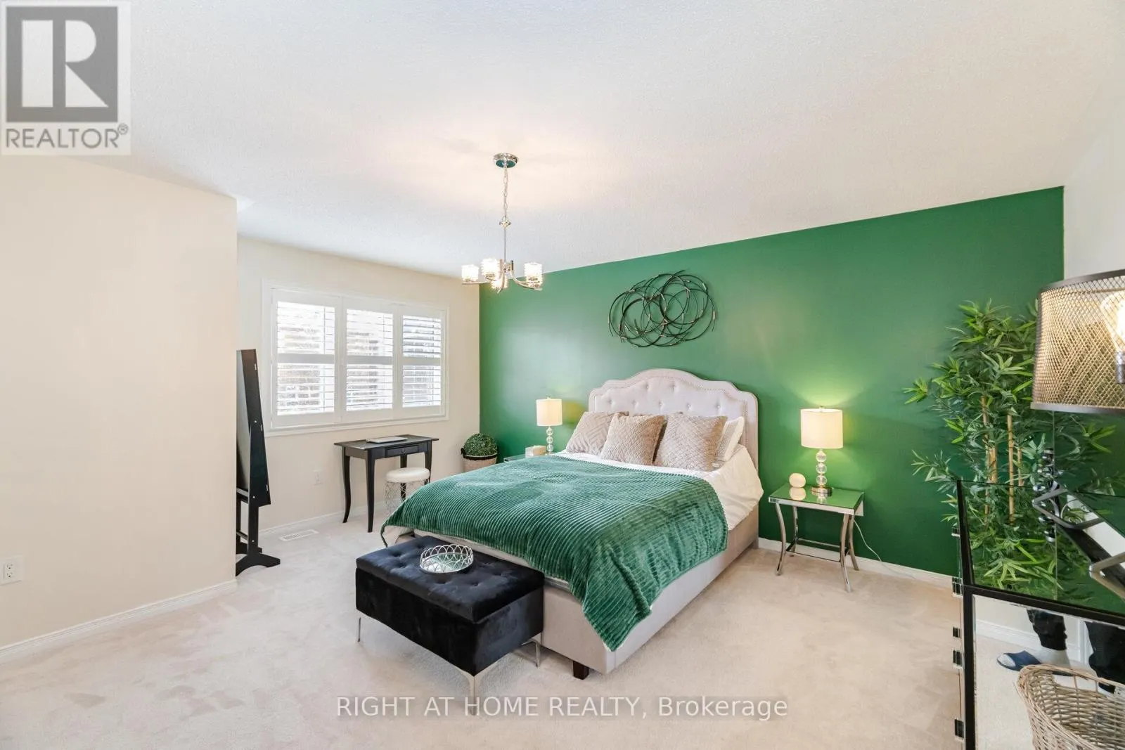 14 DUFFEL CRESCENT