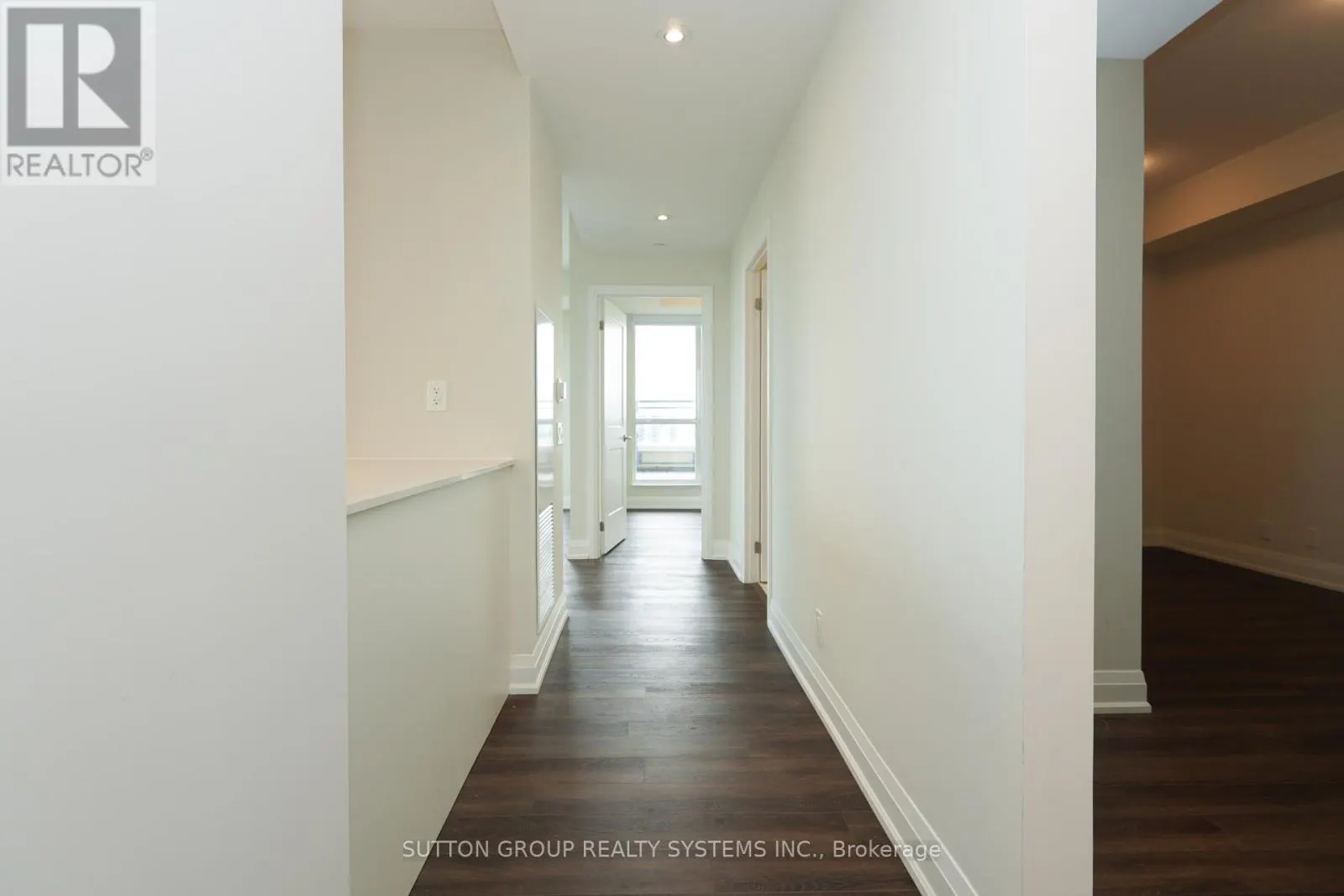 1801 - 15 LYNCH STREET