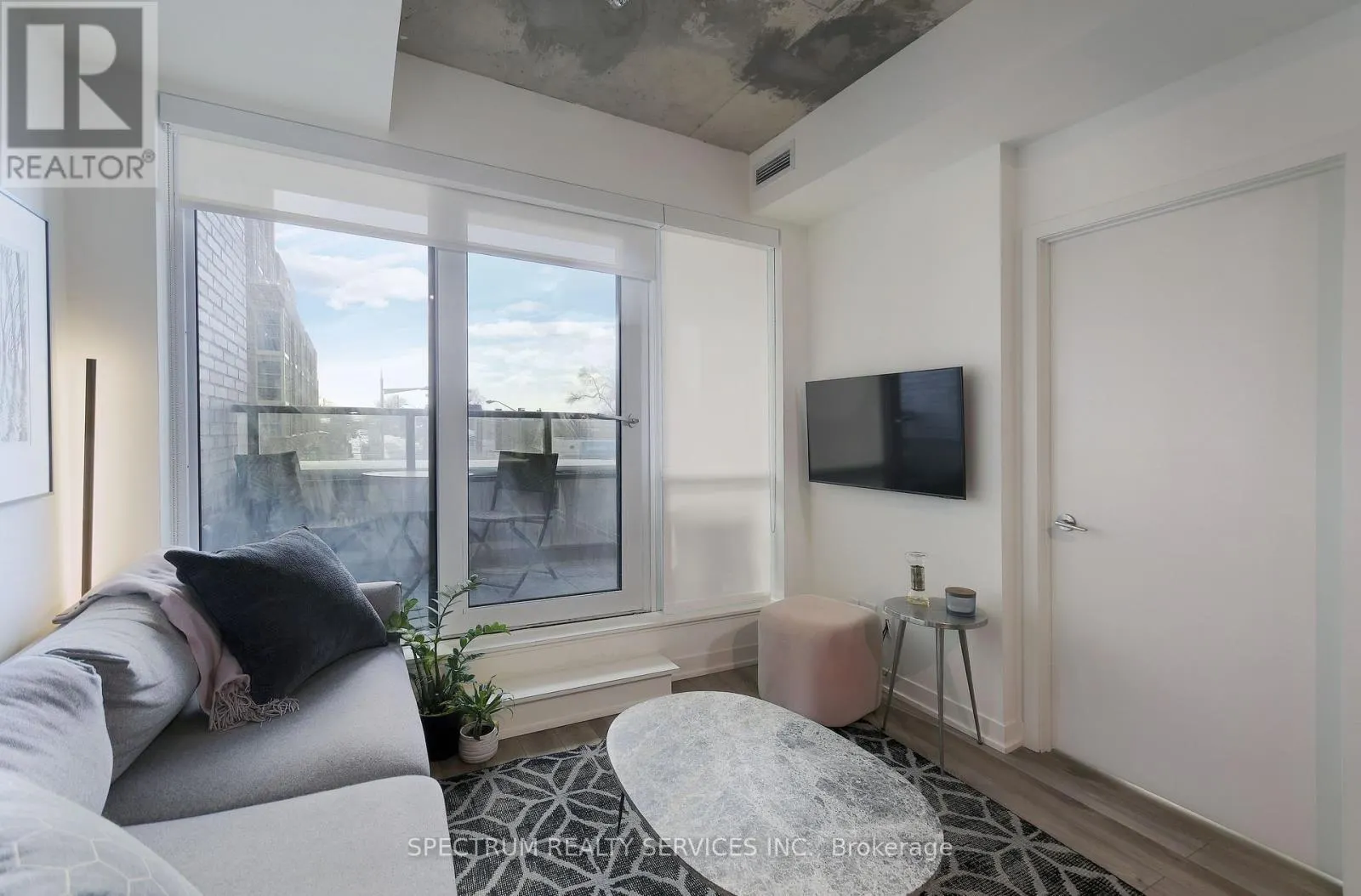 215 - 1808 ST. CLAIR AVENUE W