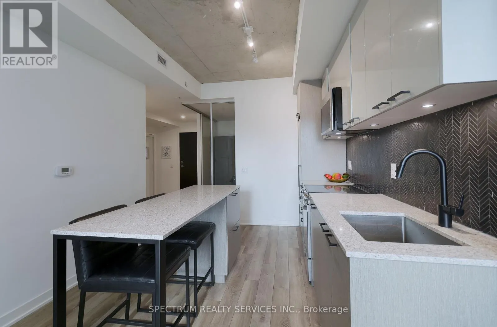 215 - 1808 ST. CLAIR AVENUE W