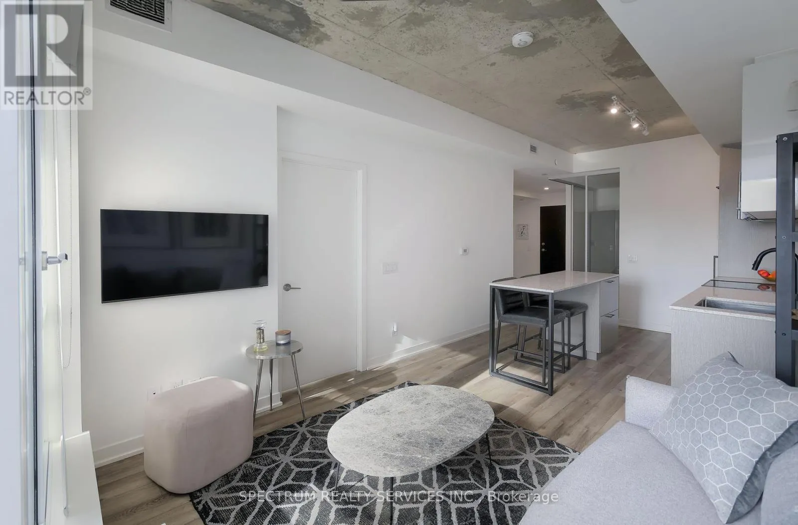 215 - 1808 ST. CLAIR AVENUE W