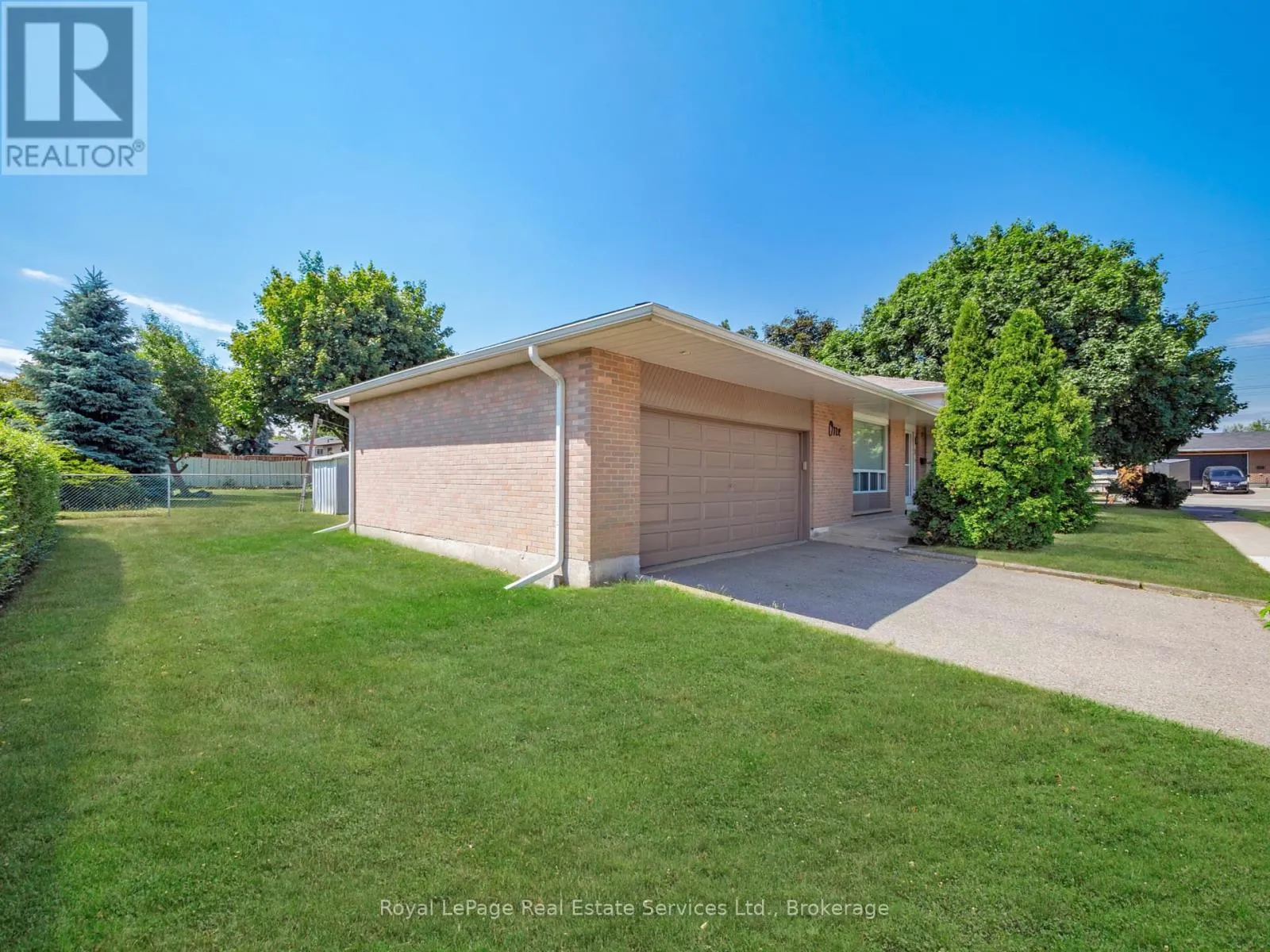 1 MOSSWOOD LANE