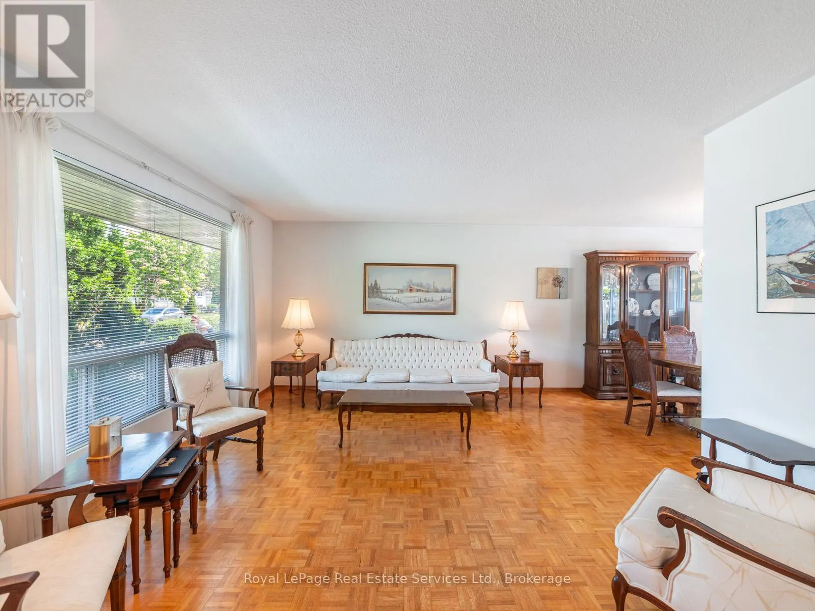 1 MOSSWOOD LANE