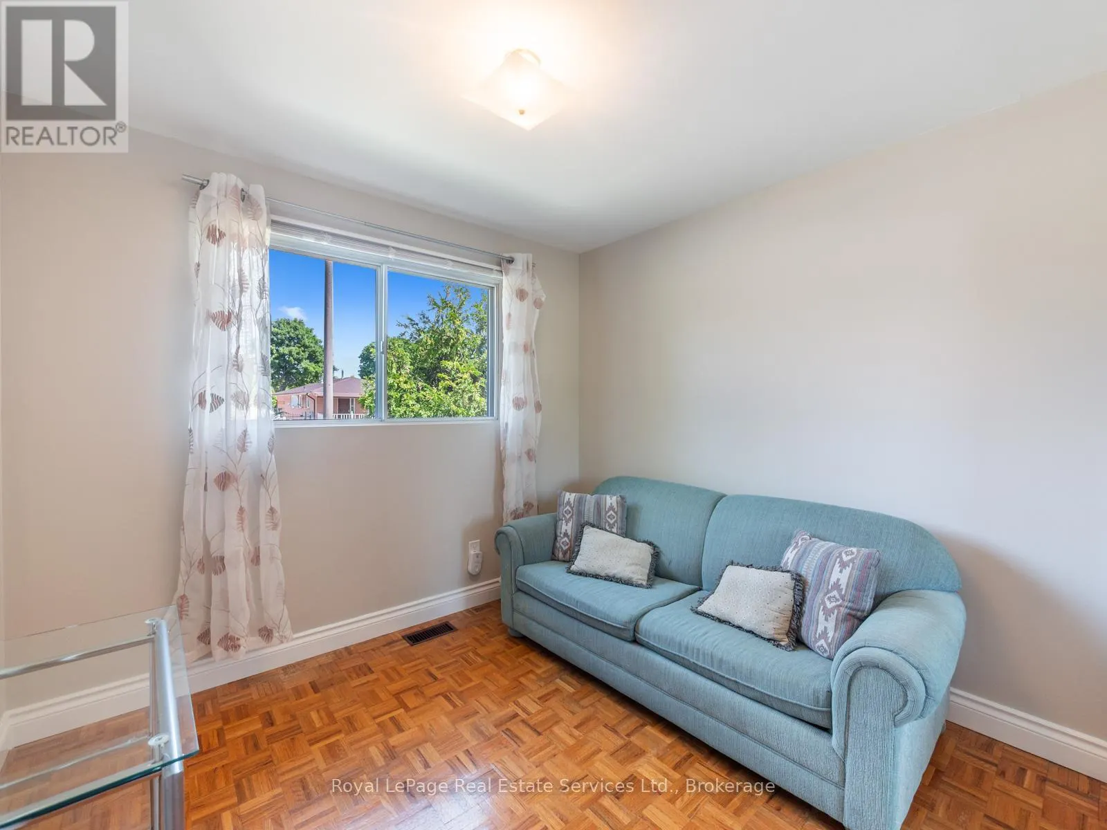 1 MOSSWOOD LANE