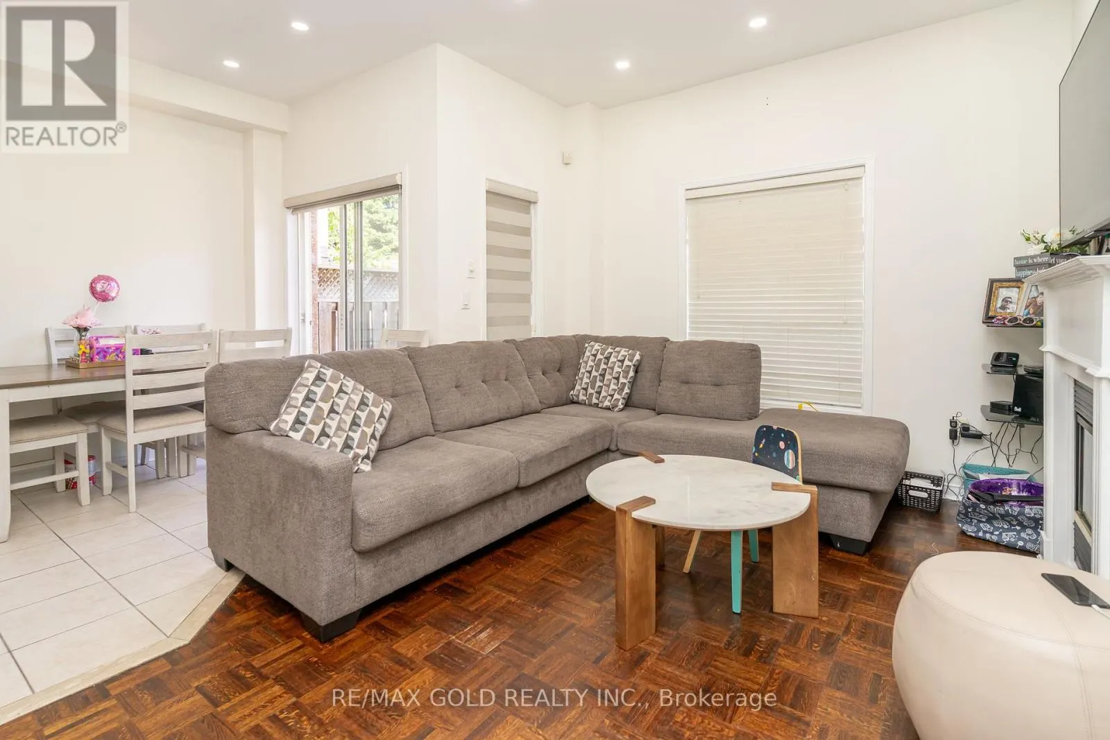 32 RUBYSILVER DRIVE