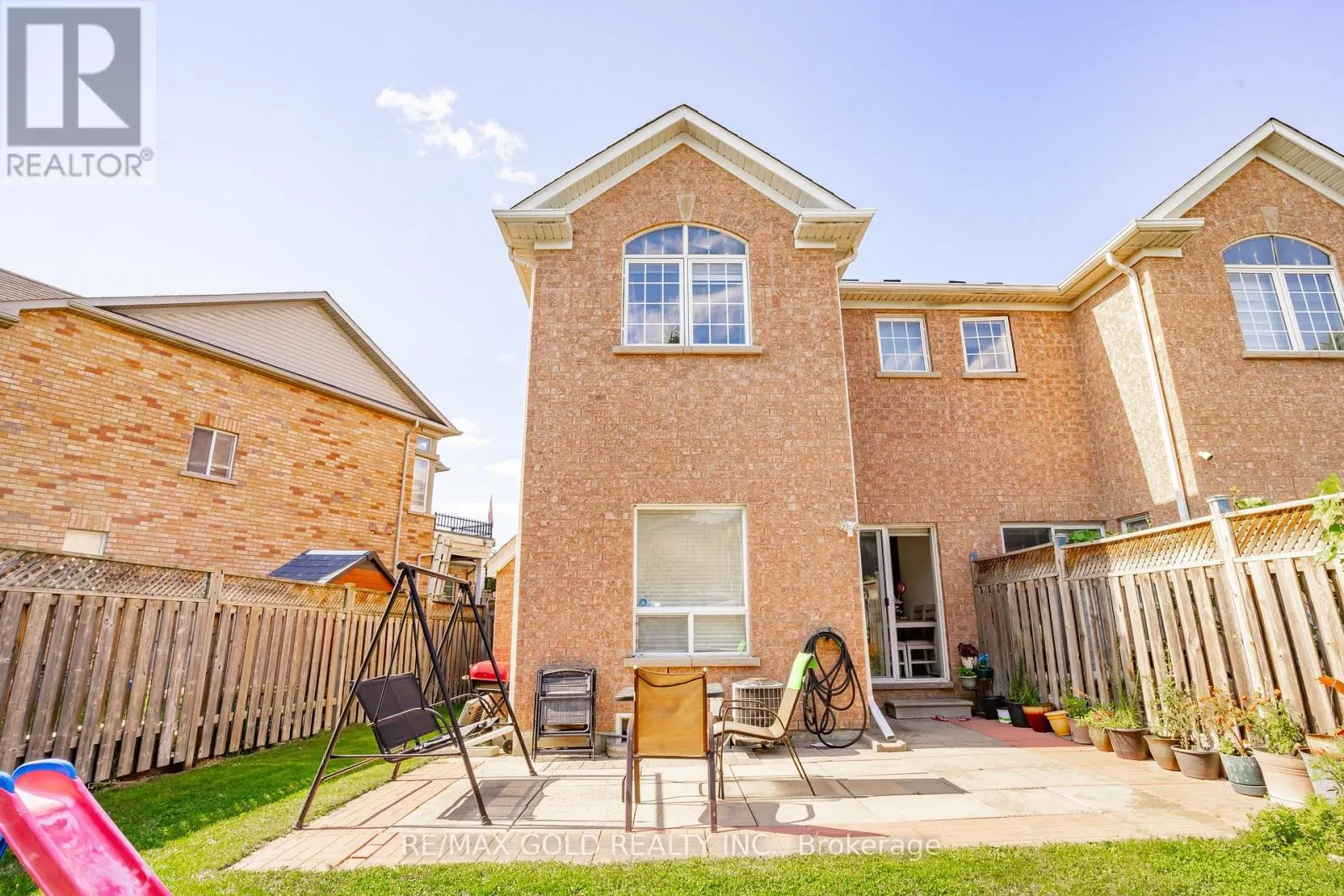 32 RUBYSILVER DRIVE