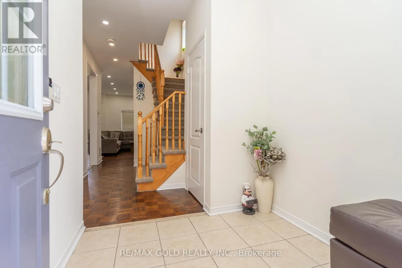 32 RUBYSILVER DRIVE