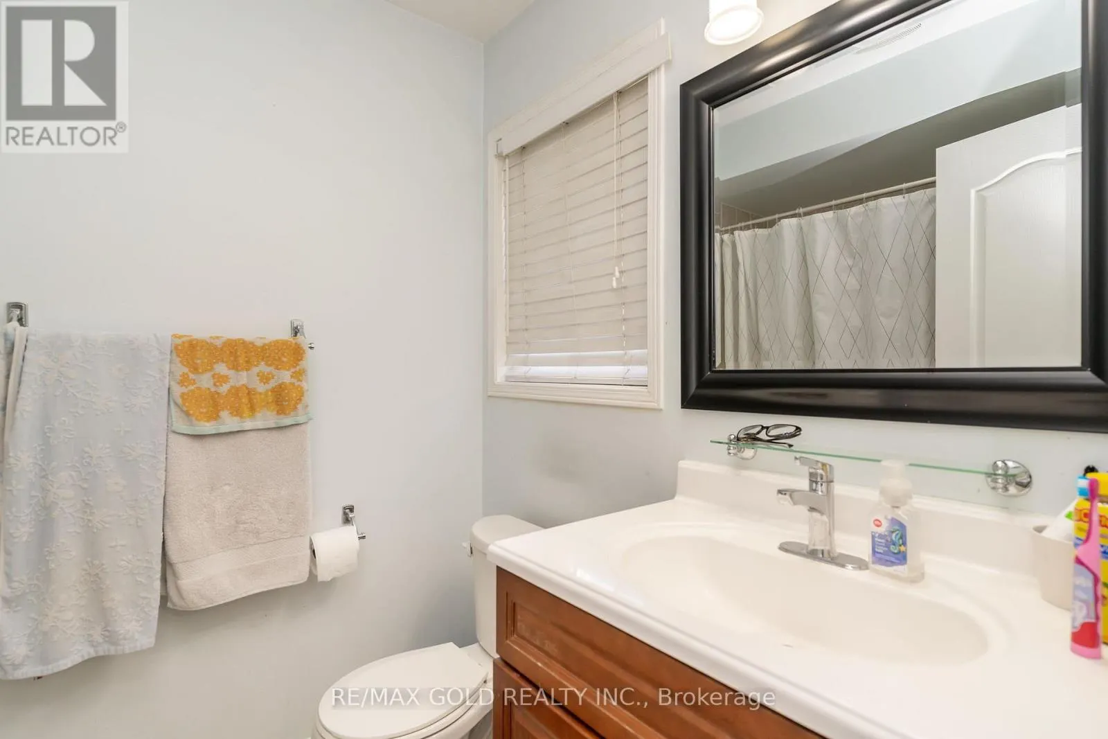 32 RUBYSILVER DRIVE