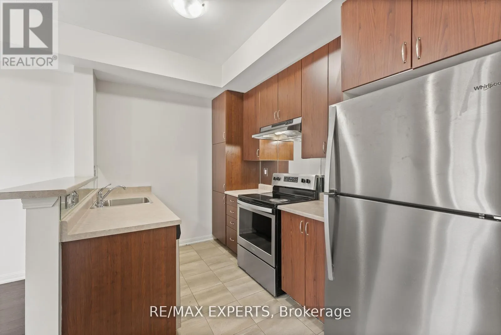 127 - 250 SUNNY MEADOW BOULEVARD