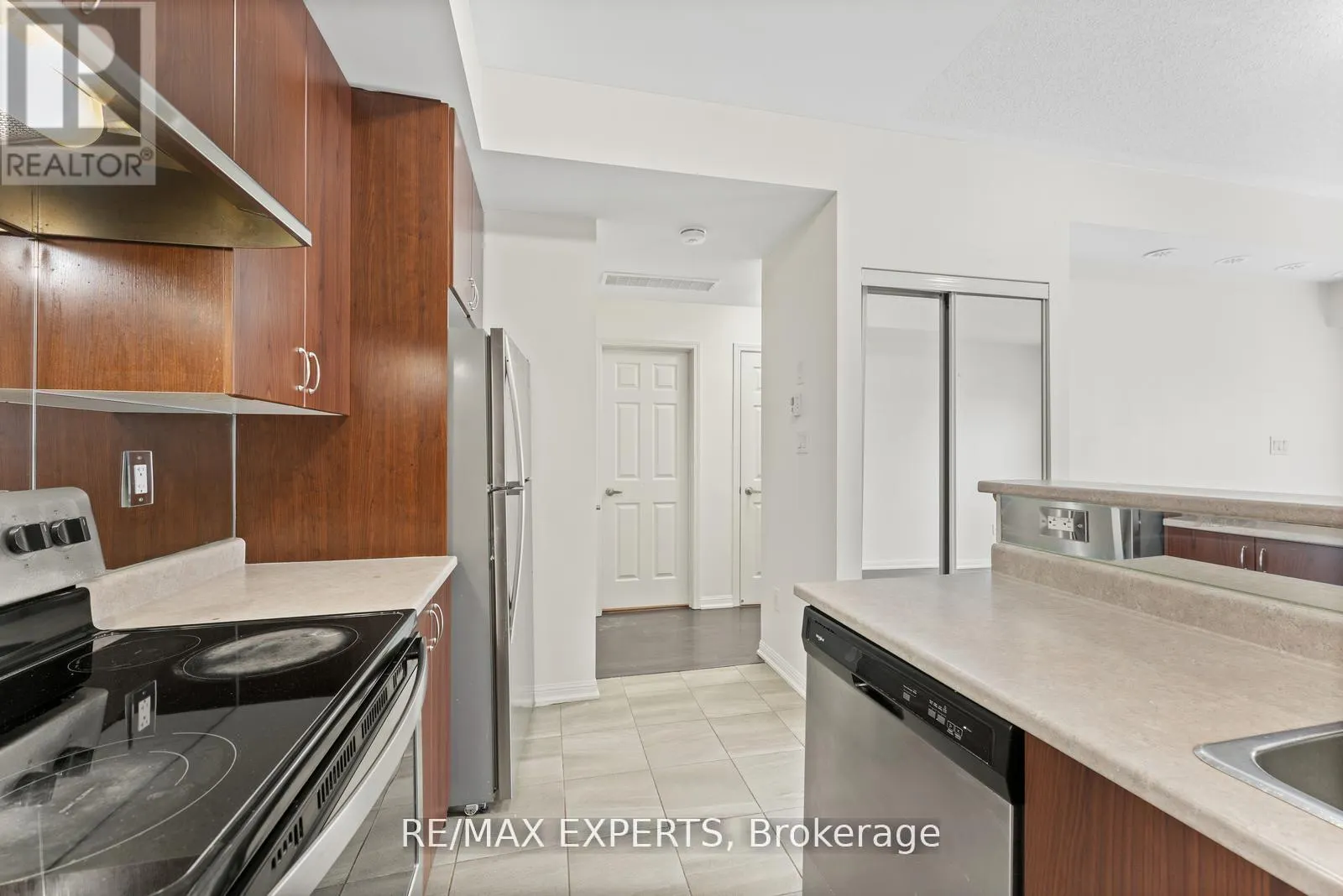 127 - 250 SUNNY MEADOW BOULEVARD